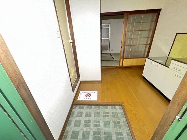 大阪府大阪市西成区玉出西1丁目(マンション)の賃貸物件の玄関