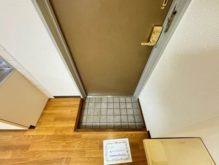 大阪府大阪市西成区玉出西2丁目(マンション)の賃貸物件の玄関