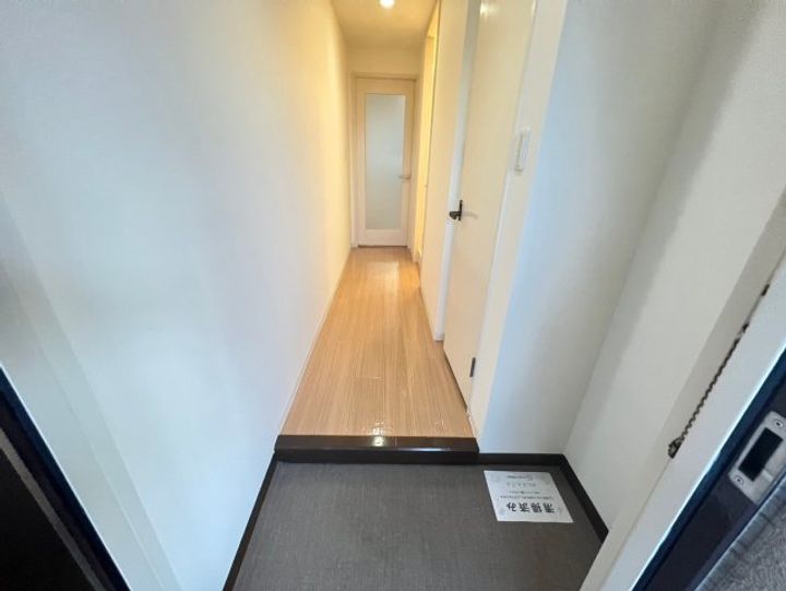 大阪府大阪市住之江区緑木1丁目(マンション)の賃貸物件の玄関