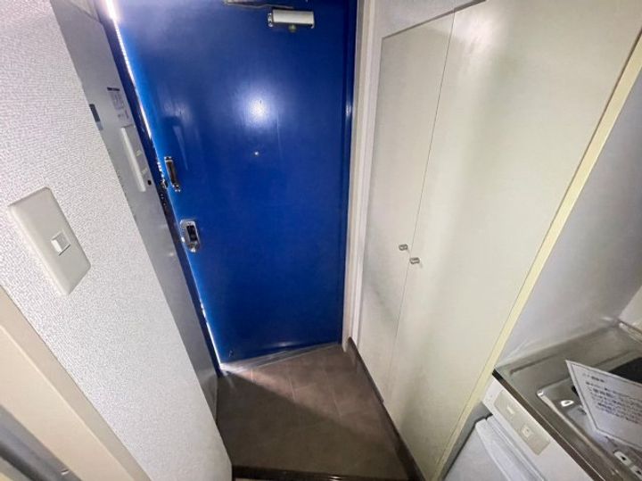 大阪府大阪市西成区南津守7丁目(マンション)の賃貸物件の玄関