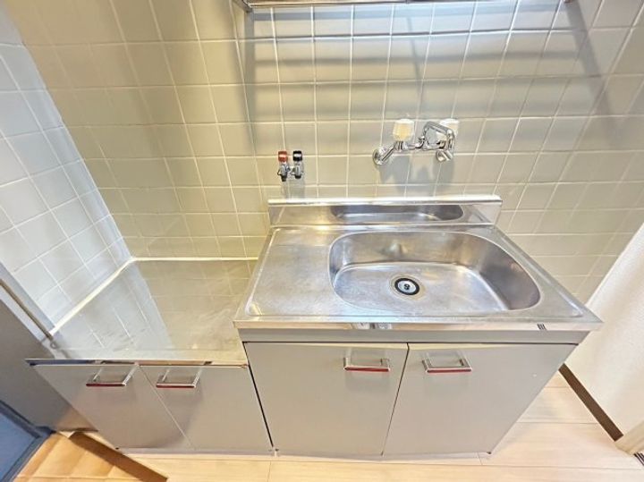 大阪府大阪市西成区松3丁目(マンション)の賃貸物件のキッチン