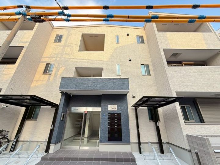 UrbanNests天神の外観