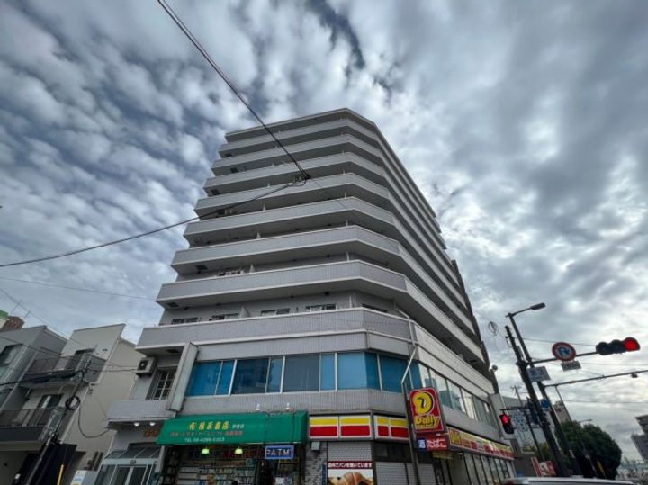 大阪府大阪市西成区岸里3丁目(マンション)の賃貸物件の外観