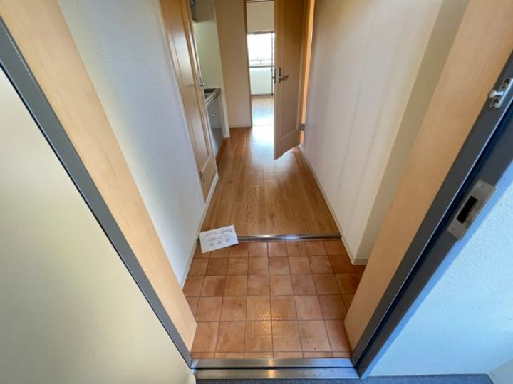 大阪府大阪市西成区天下茶屋東1丁目(マンション)の賃貸物件の玄関
