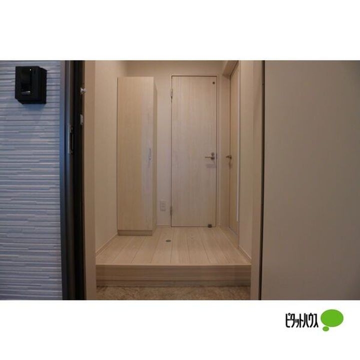 愛知県名古屋市南区元桜田町5丁目の賃貸アパートの玄関