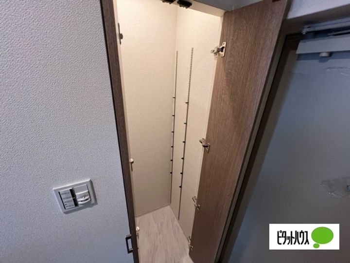 愛知県名古屋市瑞穂区八勝通3丁目の賃貸マンションの内装