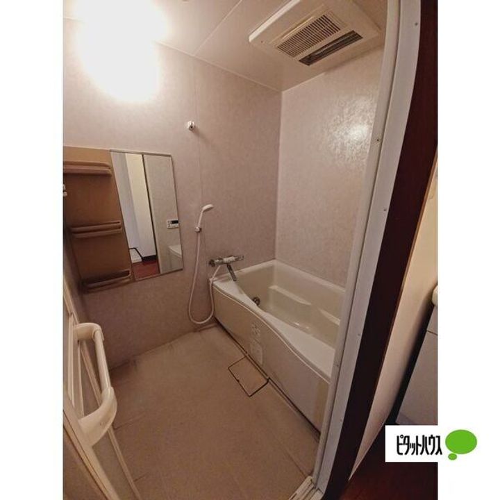 愛知県名古屋市昭和区山里町の賃貸マンションの風呂