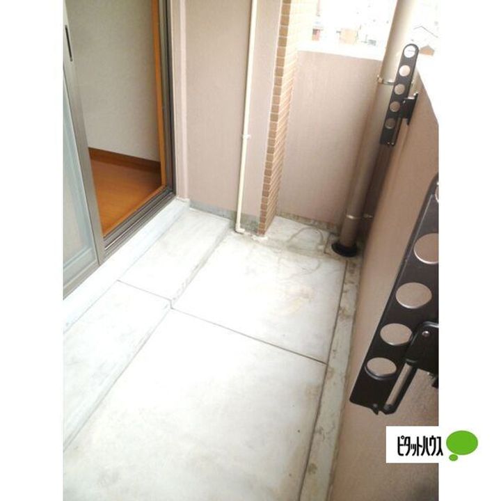 愛知県名古屋市瑞穂区神前町1丁目の賃貸マンションの内装