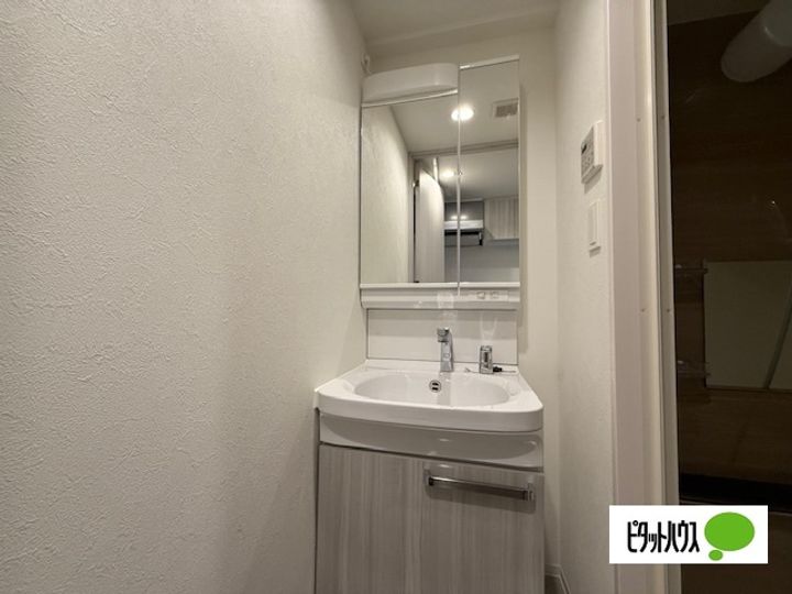 愛知県名古屋市瑞穂区瑞穂通1丁目の賃貸マンションの内装