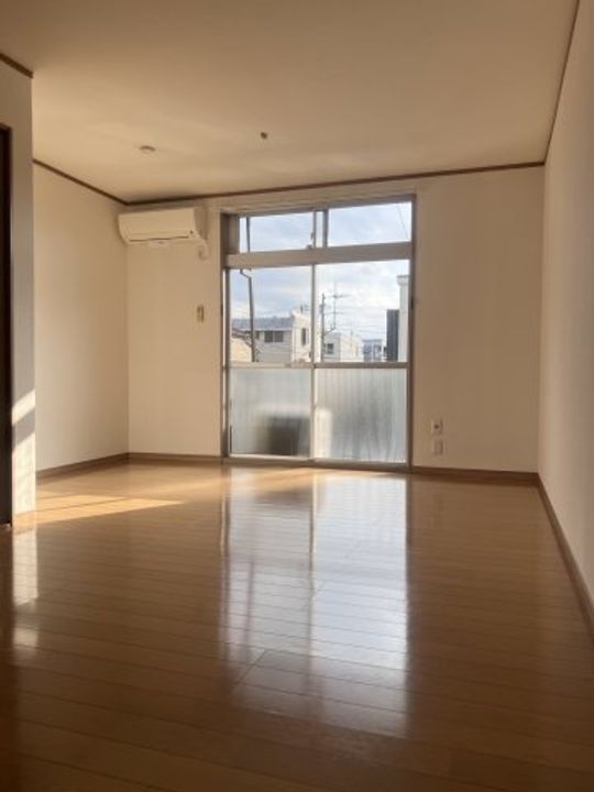 安藤ハイツ202の居間
