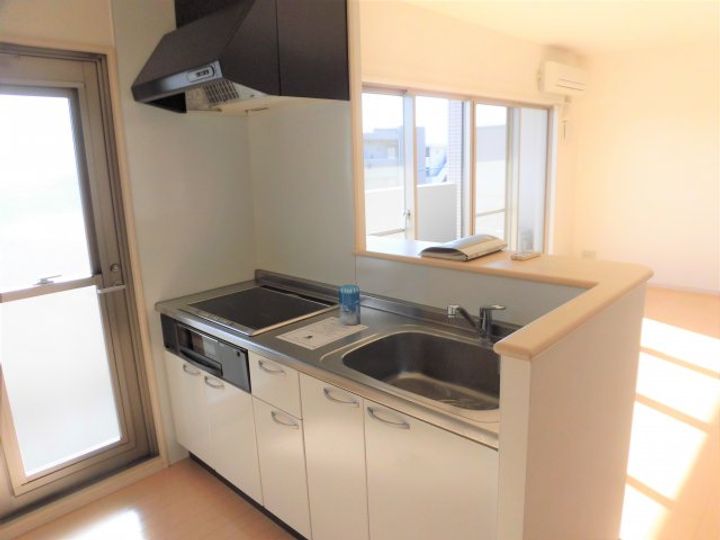 アクシス三本木のキッチン