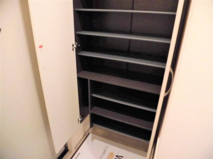 岐阜県大垣市室本町3丁目(アパート)の賃貸物件の玄関