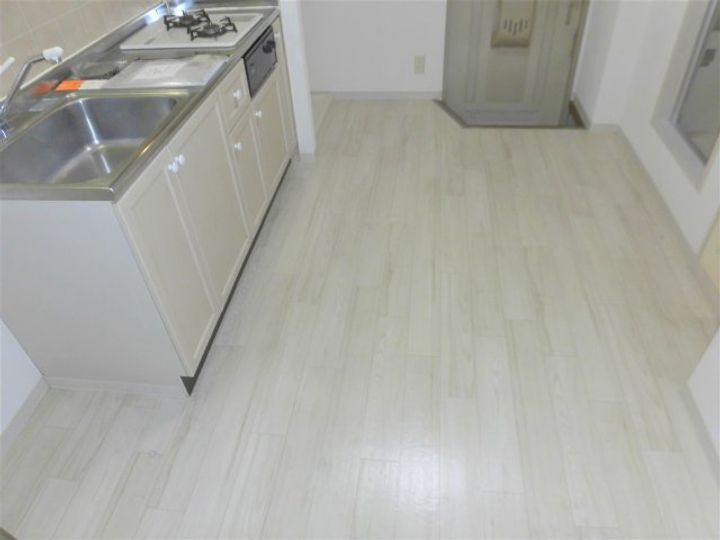 グランステーション大垣の居間