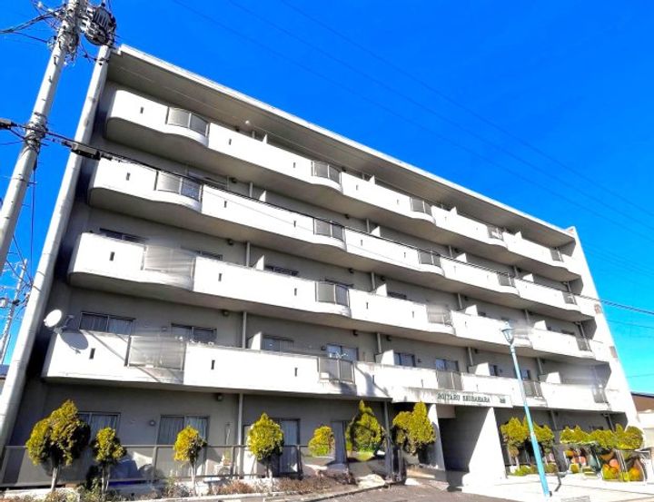 ロイヤル芝原北館の外観