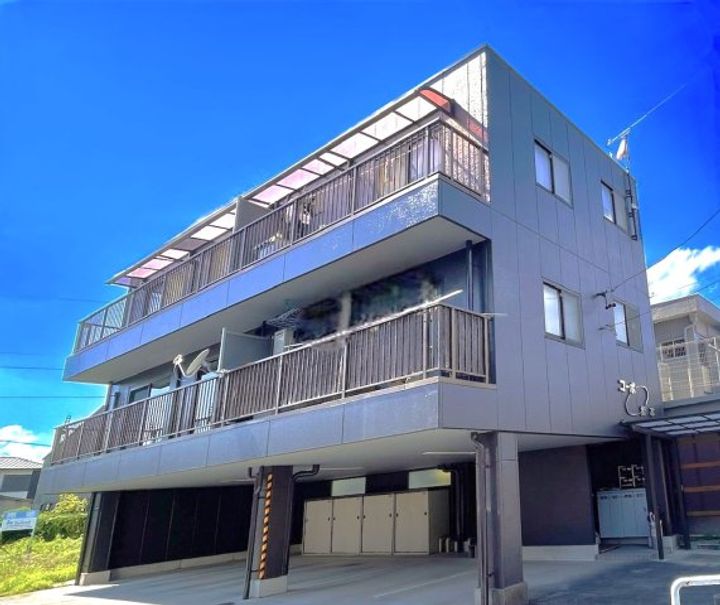 コーポ坂本301の外観