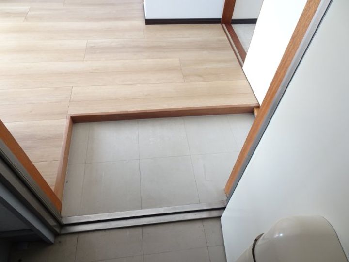 コーポ坂本301の玄関