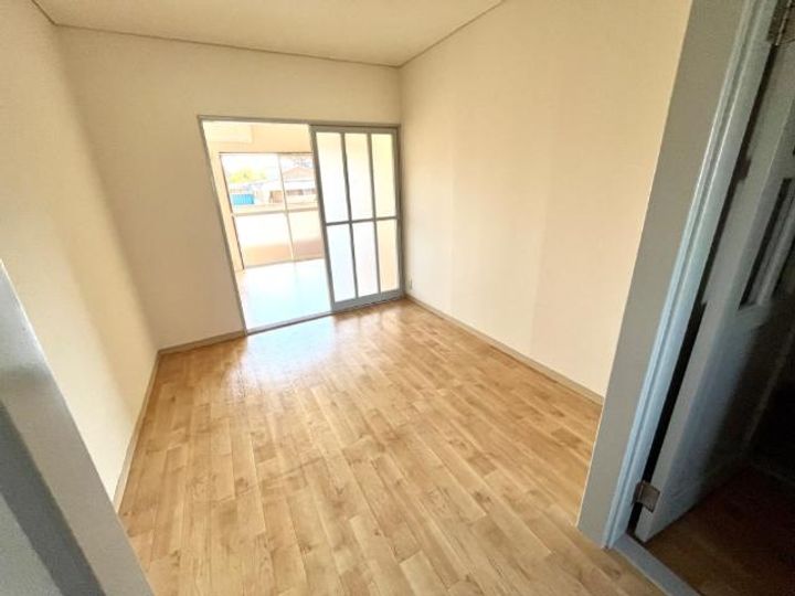 レジデンス大島00101の居間