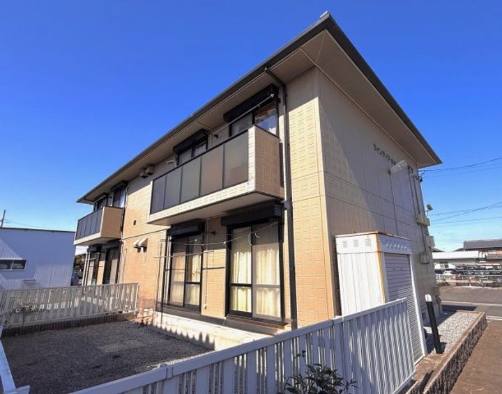 ウィンディア本今B棟15の外観