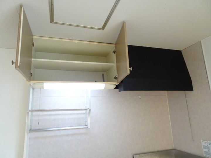 ウィンディア本今B棟15のキッチン