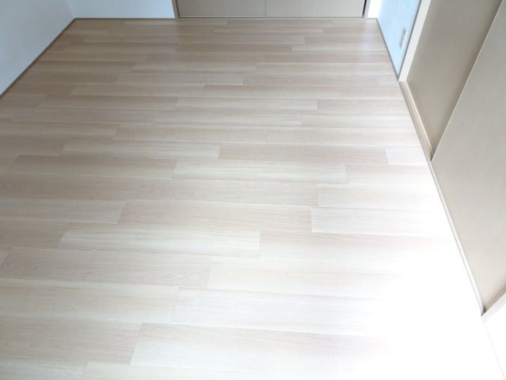 ウィンディア本今B棟15の内装