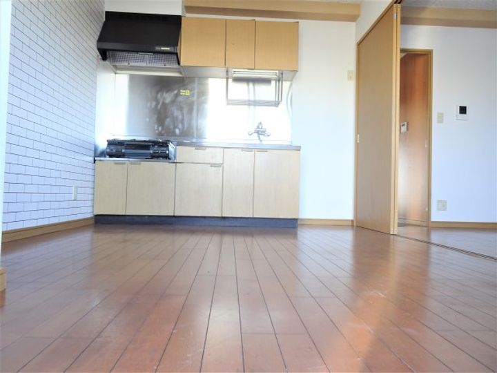 アクアポリスランドマーク2000B8のキッチン