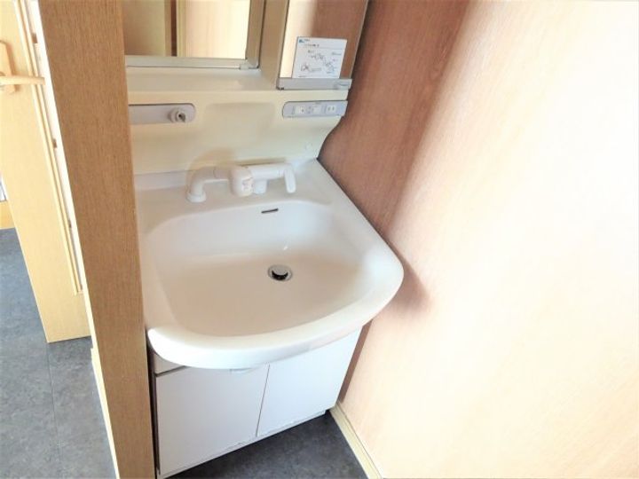 アクアポリスランドマーク2000B8のその他画像