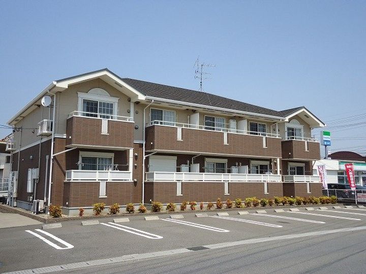 クロス マウンテンの外観