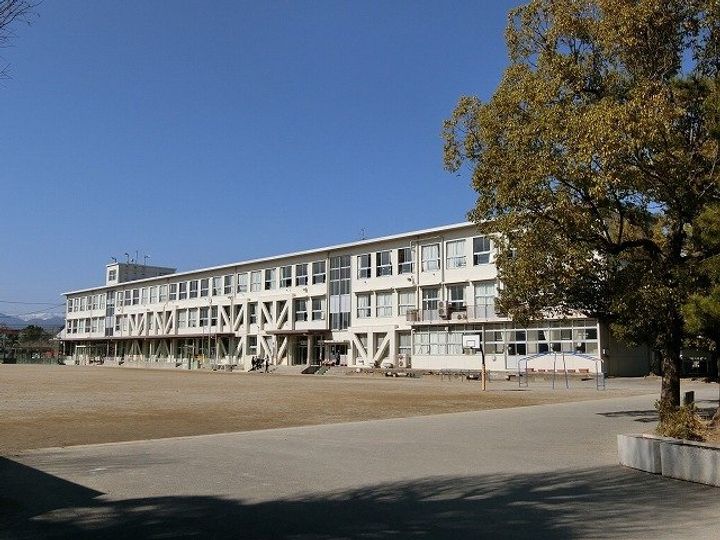 グリーンピースAの周辺