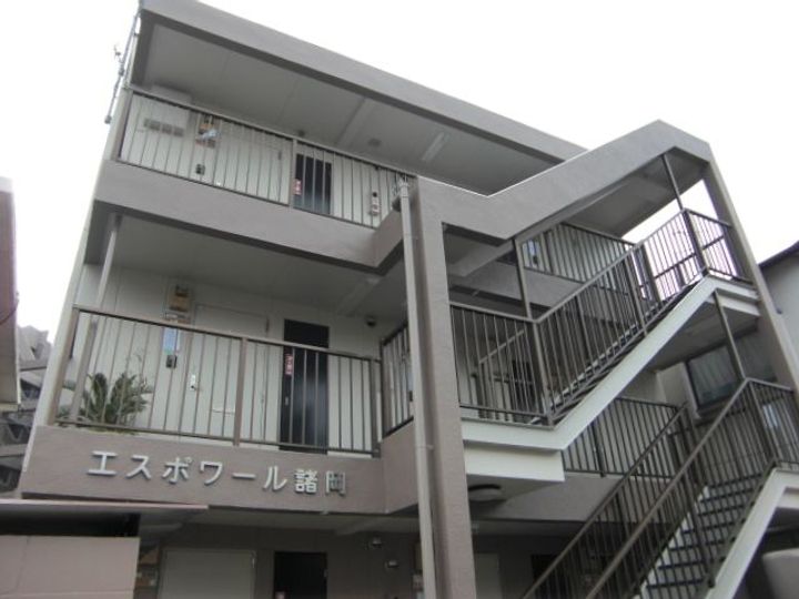 エスポワール諸岡302の外観