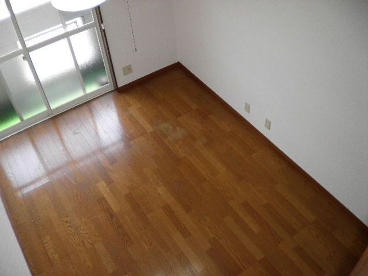 グルニエS・Tの居間