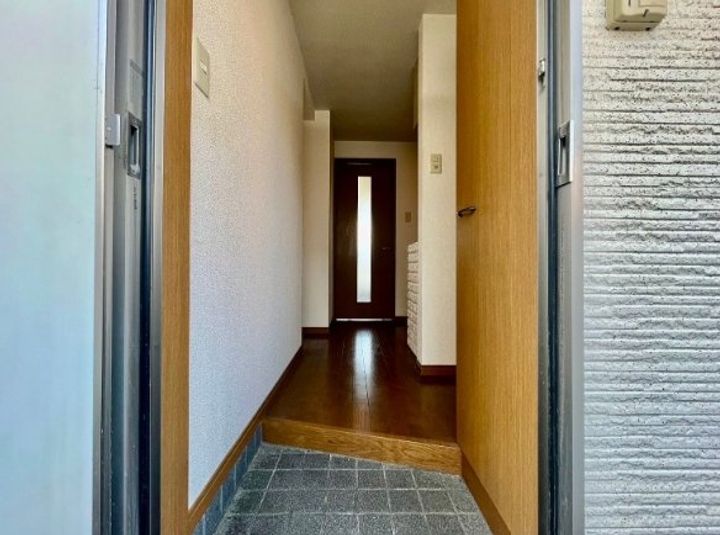 エスペランサK・Nの玄関