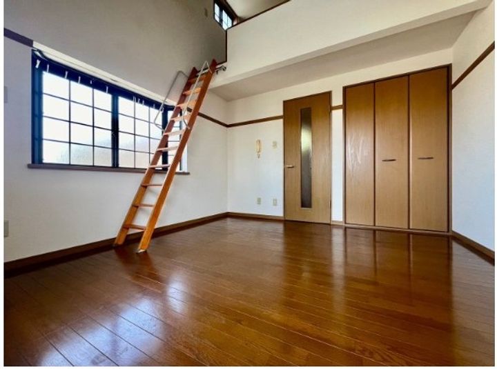 エスペランサK・Nの居間