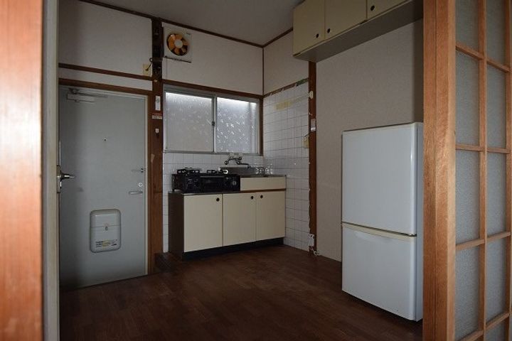 カスタシオン井尻A105の居間