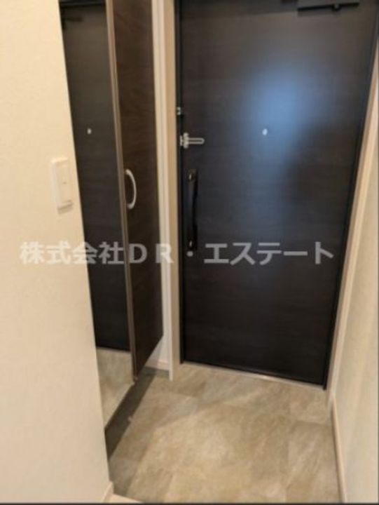 Alivis諸岡の玄関