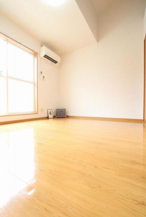 プランドール蘭205の居間