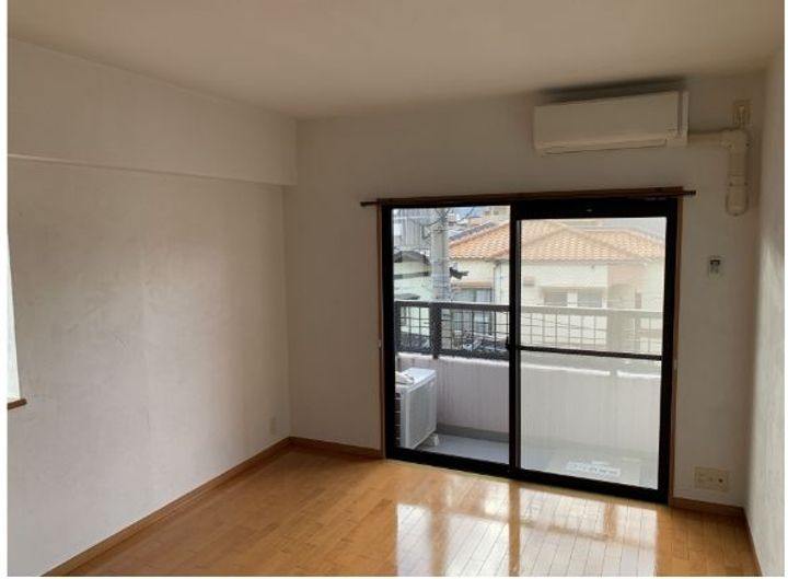 リッツ諸岡5の居間