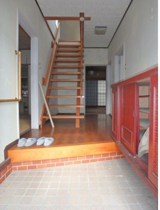 福岡県福岡市南区大平寺1丁目(一戸建)の賃貸物件の玄関