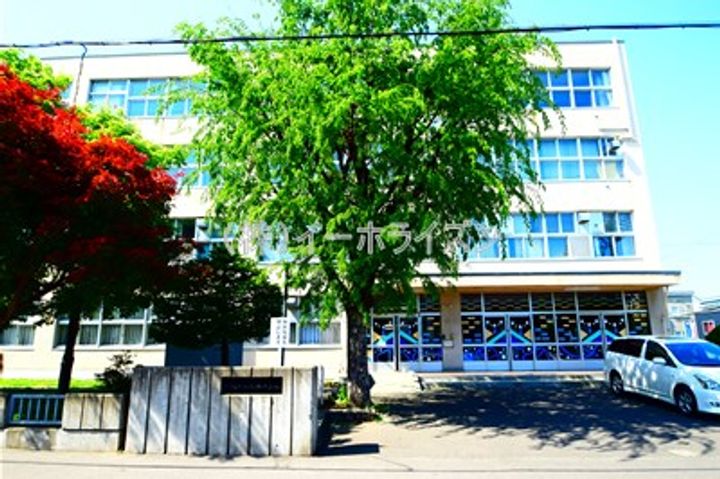 北海道札幌市西区発寒四条6丁目の賃貸マンションの周辺