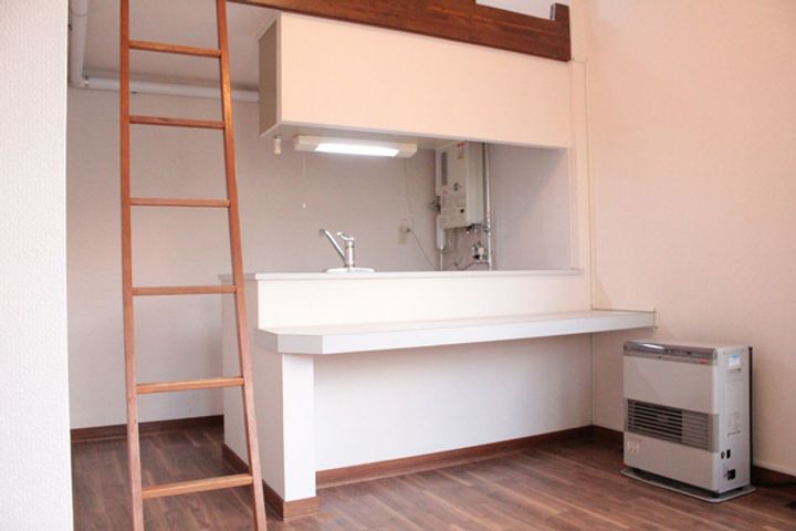 ルミエールアライⅡ202の居間