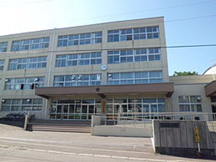 エステラ二十四軒A館の周辺