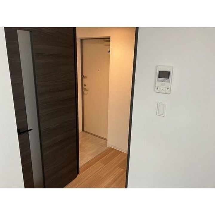 グランドサクセス北6条の玄関