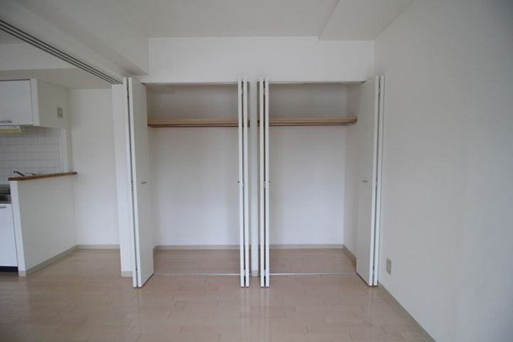 Treventi美術館西207の内装