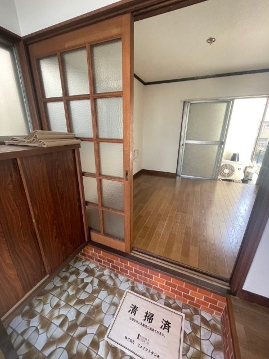 埼玉県越谷市大字大泊(一戸建)の賃貸物件の玄関