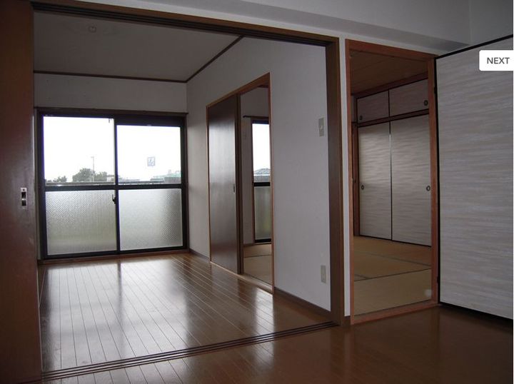 ロイヤルハイツ303の内装