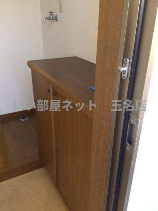 メゾンRYUの玄関