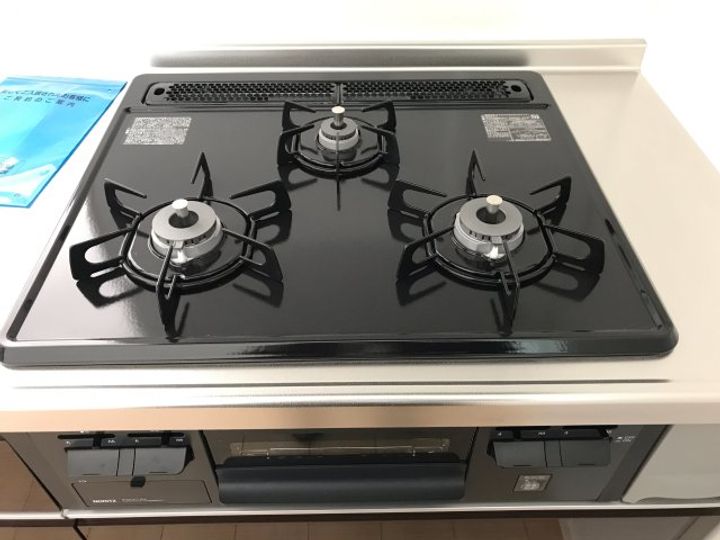 サンハピネス築地102のキッチン