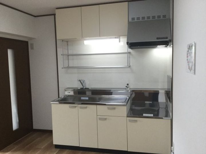 ロイヤルハイツⅡ301のキッチン