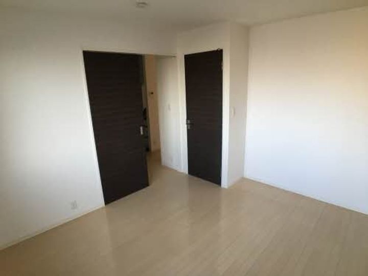 ビオラ天山201の内装