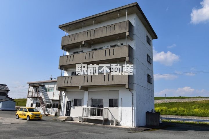 大誠アパート4Fの外観