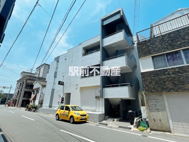 山絃マンション新栄町B-6の外観